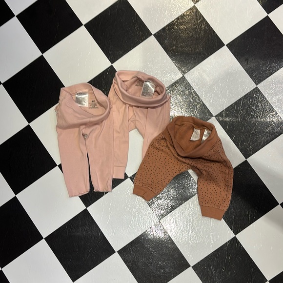 Pants for baby 4-6 months - Picture 1 of 2